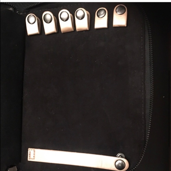 HALSTON JEWELRY TRAVEL TOTE - Picture 3 of 4